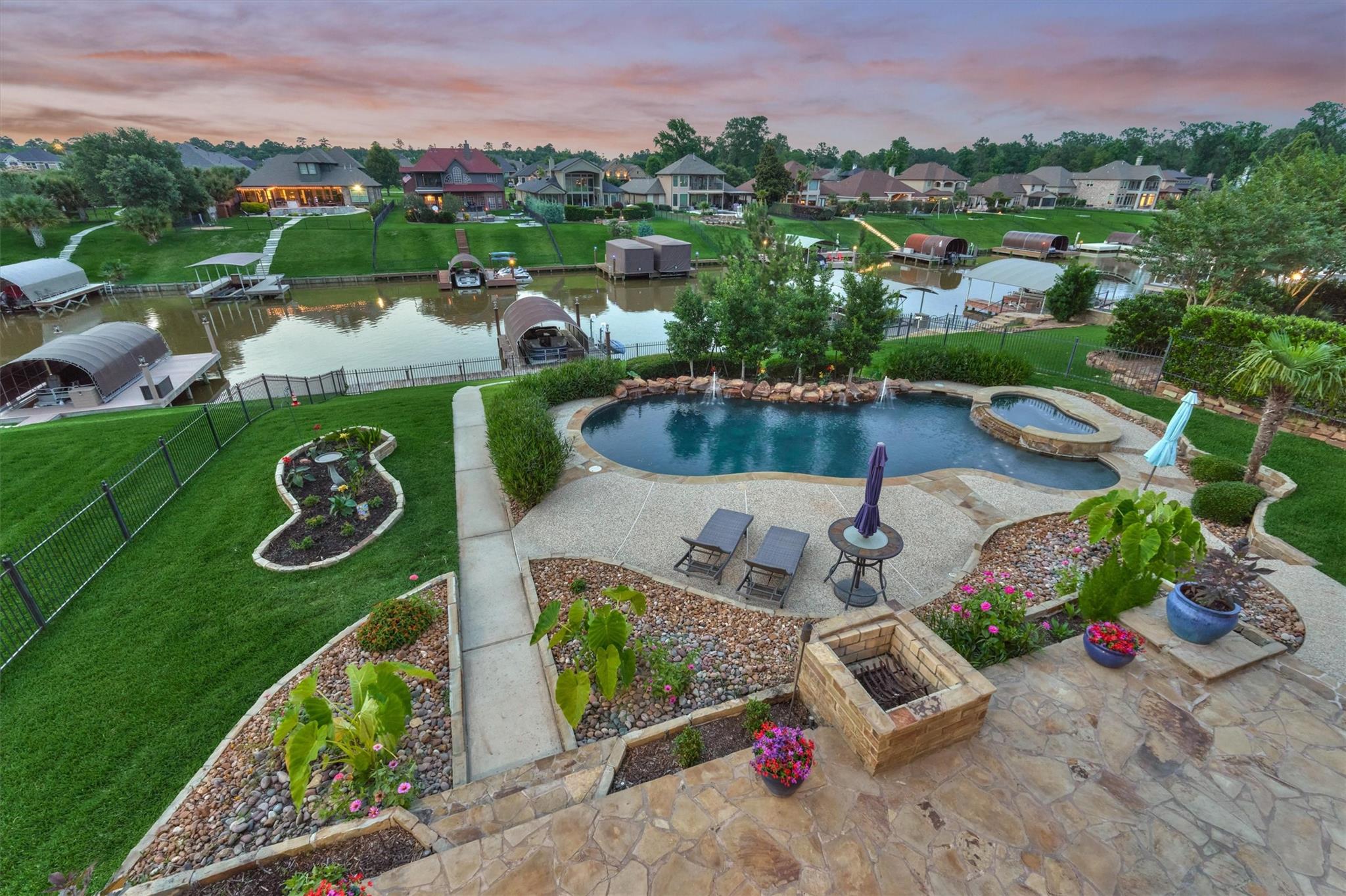 11560 Grand View Drive