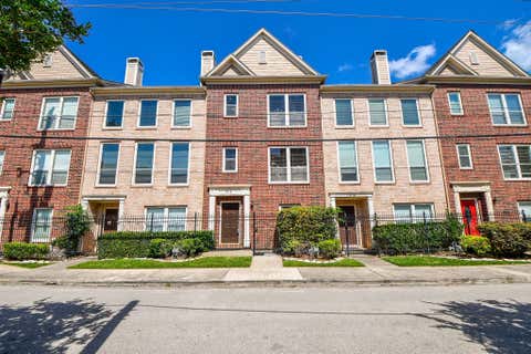 Photo of 1813 Gillette Street, Houston, TX 77019 (MLS # 48424072)