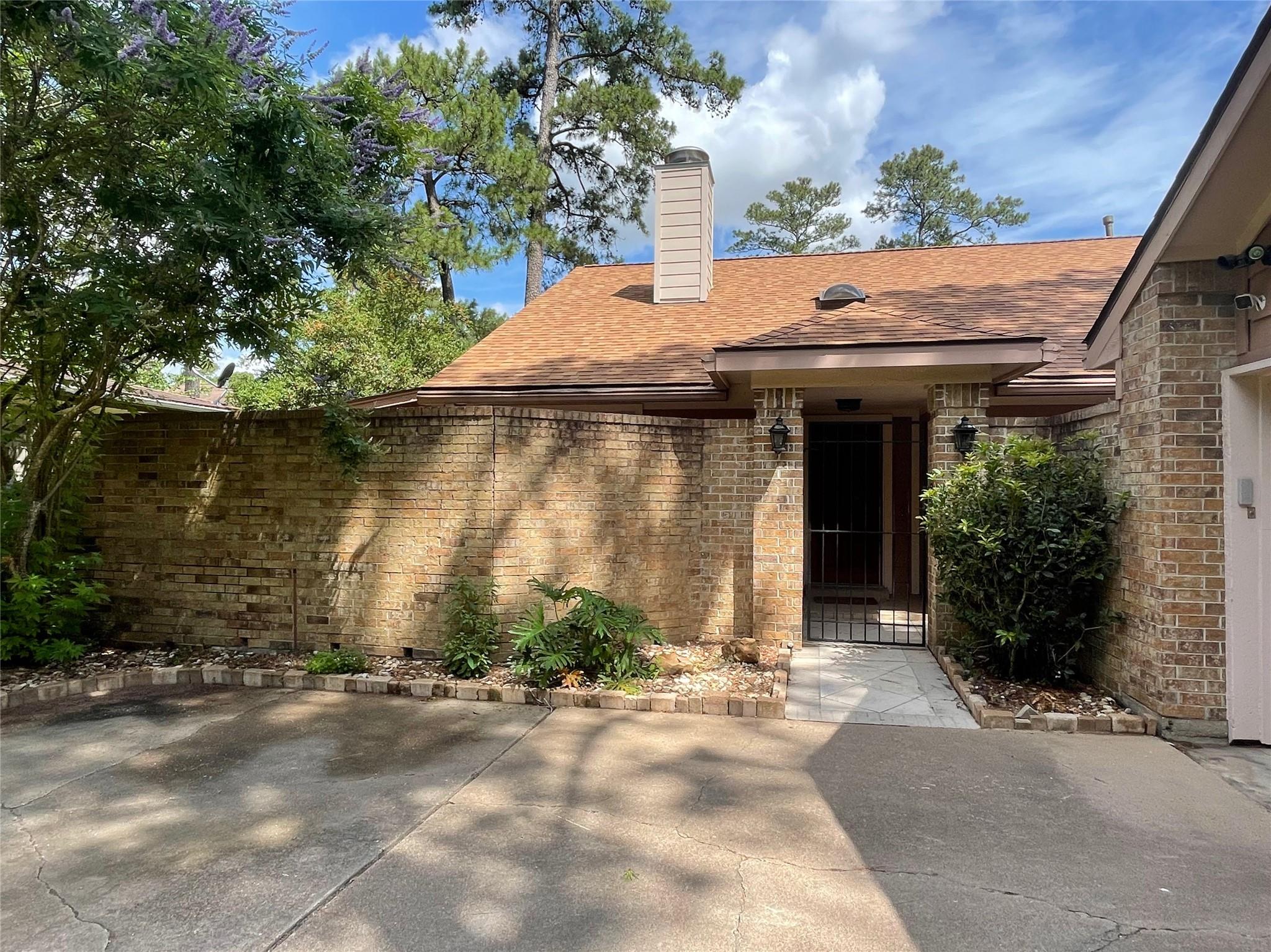 3602 Chapel Square Drive