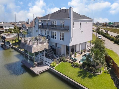 Photo of 1 S Pintail Street, La Marque, TX 77568 (MLS # 15815054)