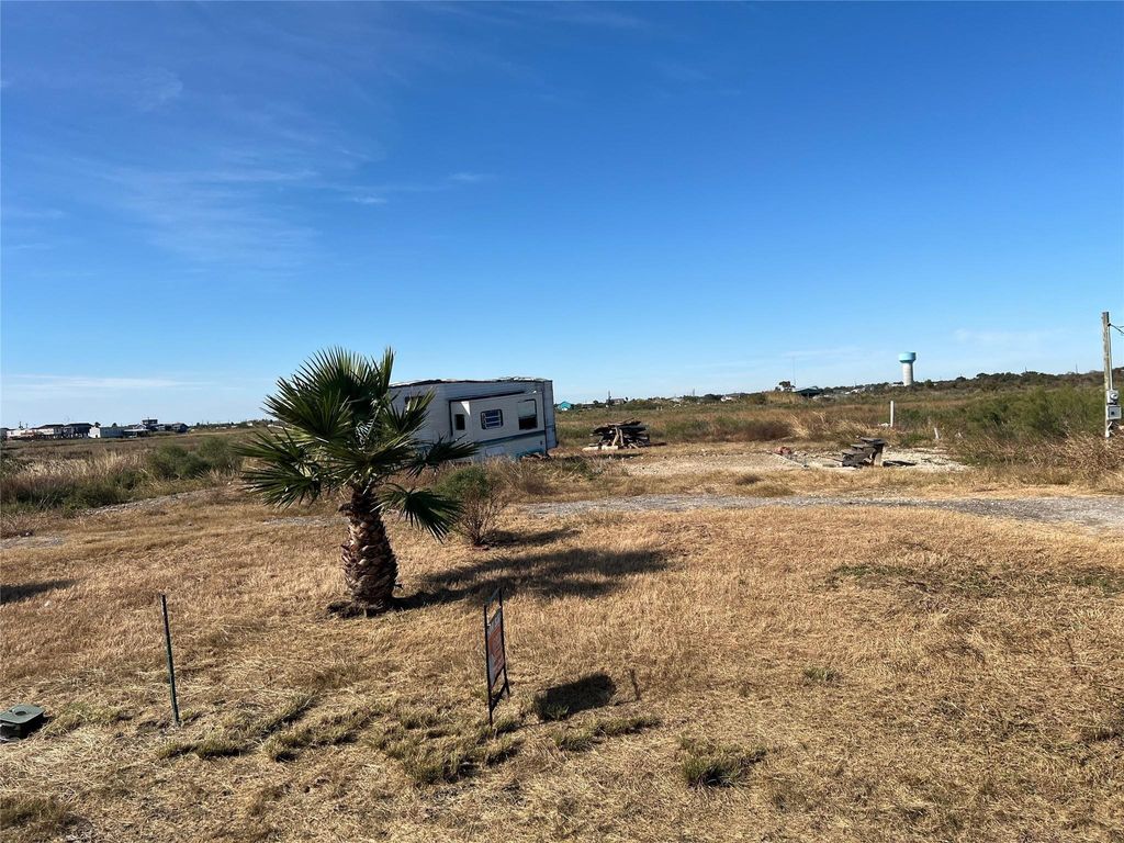 Photo of 704 18th Street, San Leon, TX 77539 (MLS # 58788736)