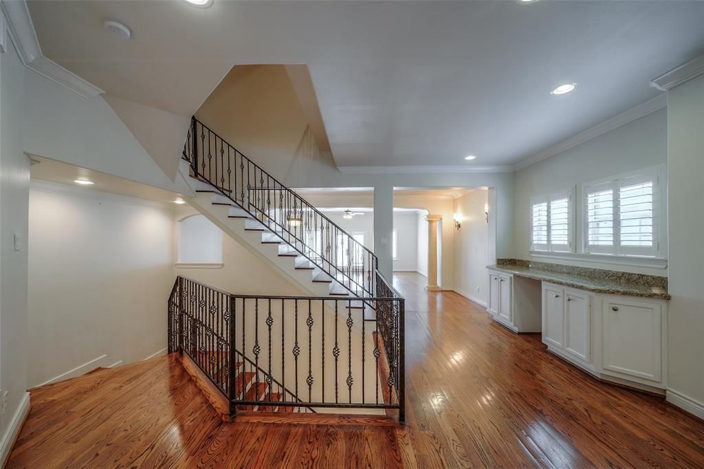 Photo of 4218 Drake St St #B, Houston, TX 77005 (MLS # 64557137)