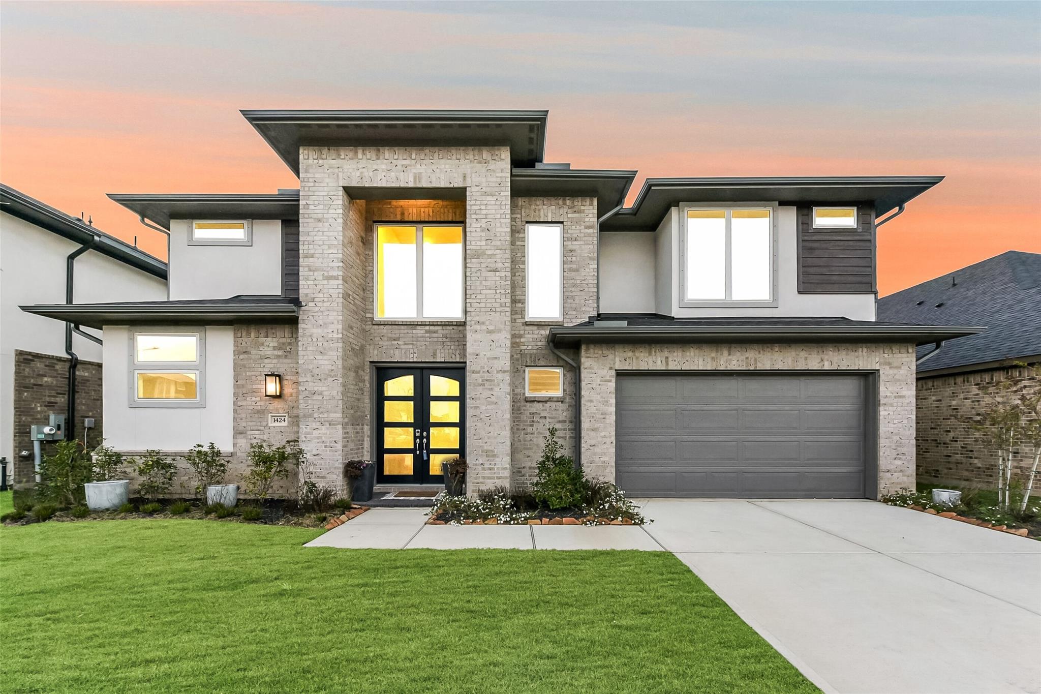 1424 River Point Drive