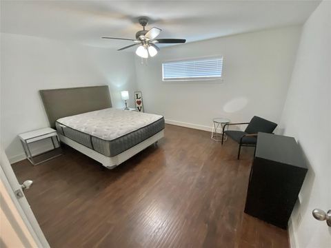 Tiny photo for 3517 Audubon Place #D3, Houston, TX 77006 (MLS # 54741605)