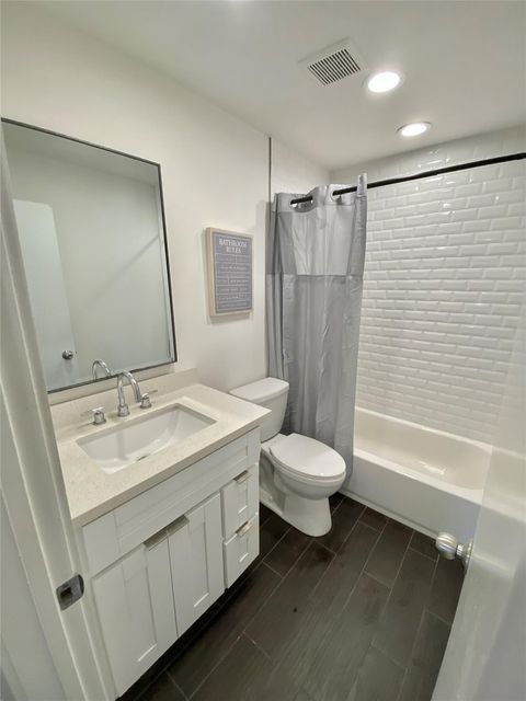 Tiny photo for 3517 Audubon Place #D3, Houston, TX 77006 (MLS # 54741605)