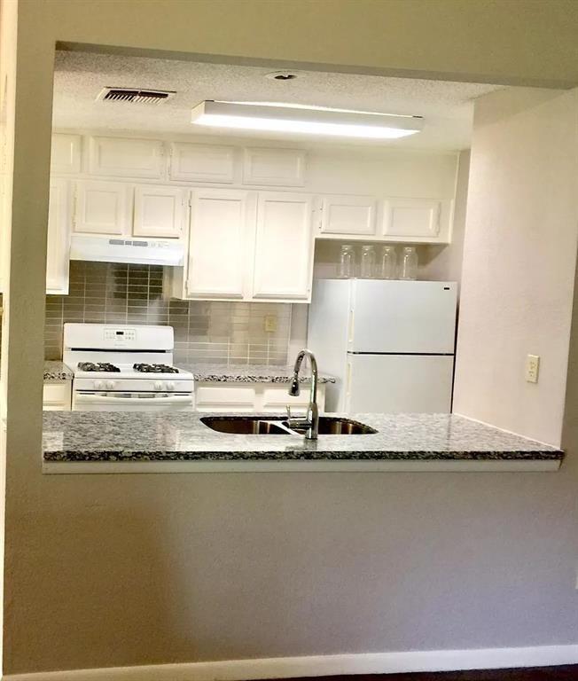 3934 Kitchen Hill Lane