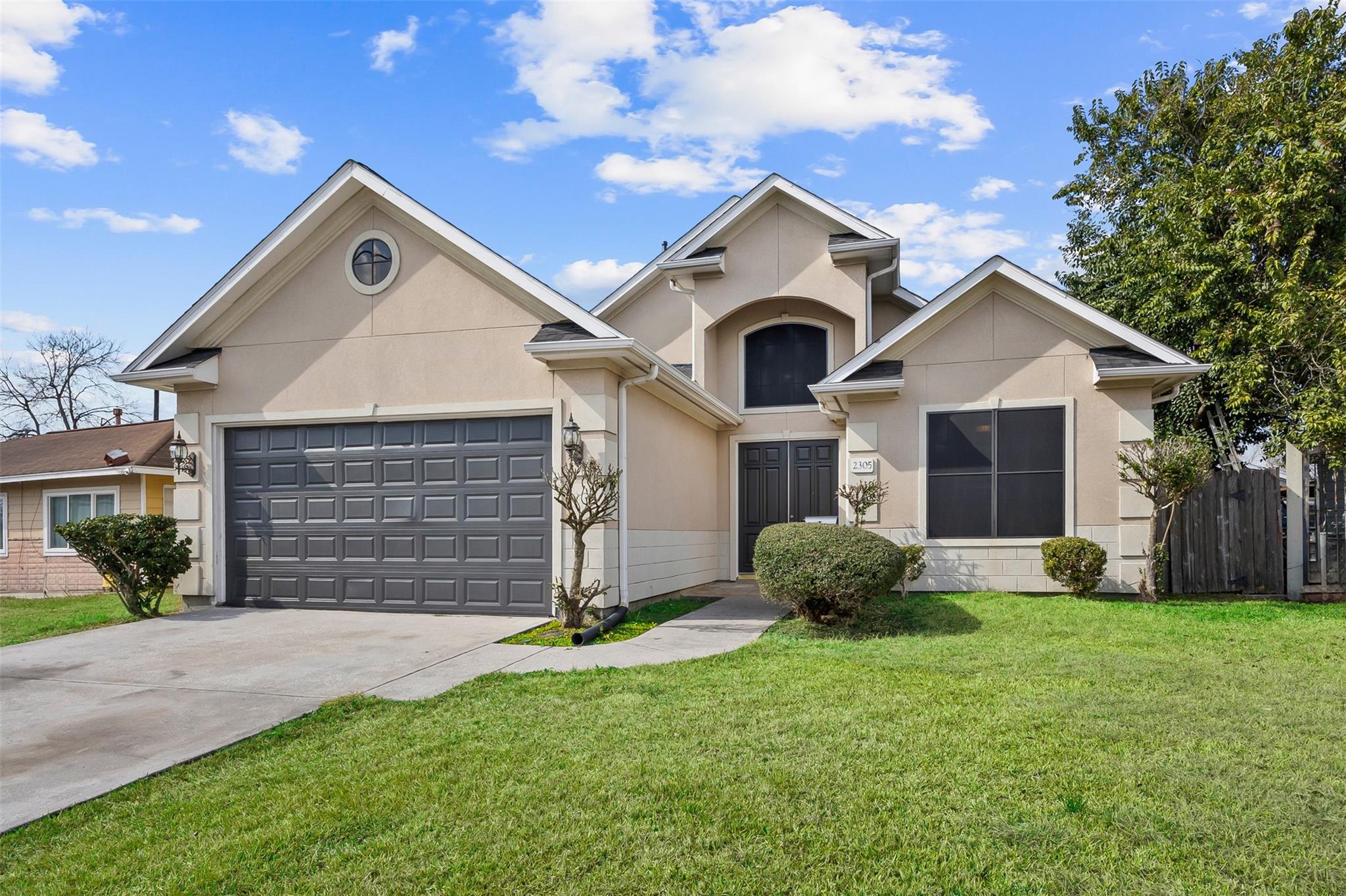 2305 Huntington Drive