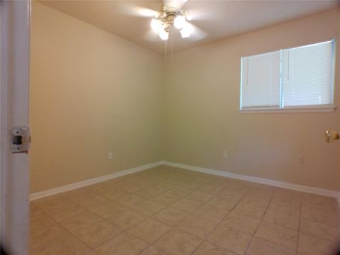 Tiny photo for 1301 Glenmore Drive, Pasadena, TX 77503 (MLS # 88708948)