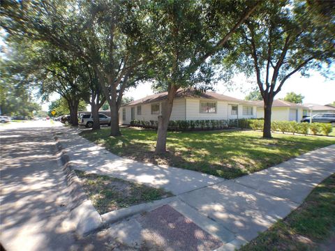 Photo of 1301 Glenmore Drive, Pasadena, TX 77503 (MLS # 88708948)