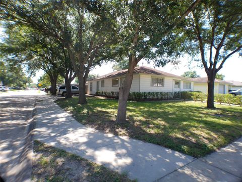 Tiny photo for 1301 Glenmore Drive, Pasadena, TX 77503 (MLS # 88708948)