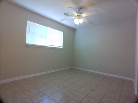 Tiny photo for 1301 Glenmore Drive, Pasadena, TX 77503 (MLS # 88708948)