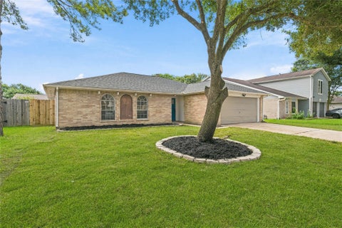 Tiny photo for 3715 Straightfork Drive, Houston, TX 77082 (MLS # 39319060)