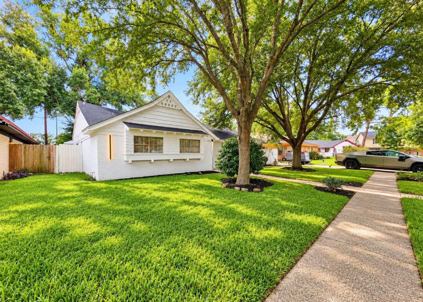 1143 Creekmont Drive