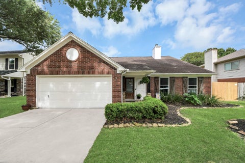 Photo of 4005 Spring Meadow Drive, Pearland, TX 77584 (MLS # 38611403)