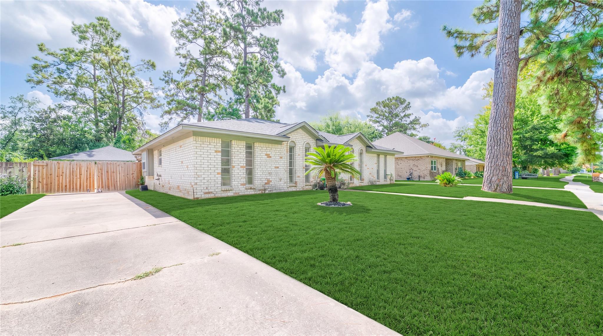 23230 Canyon Lake Drive