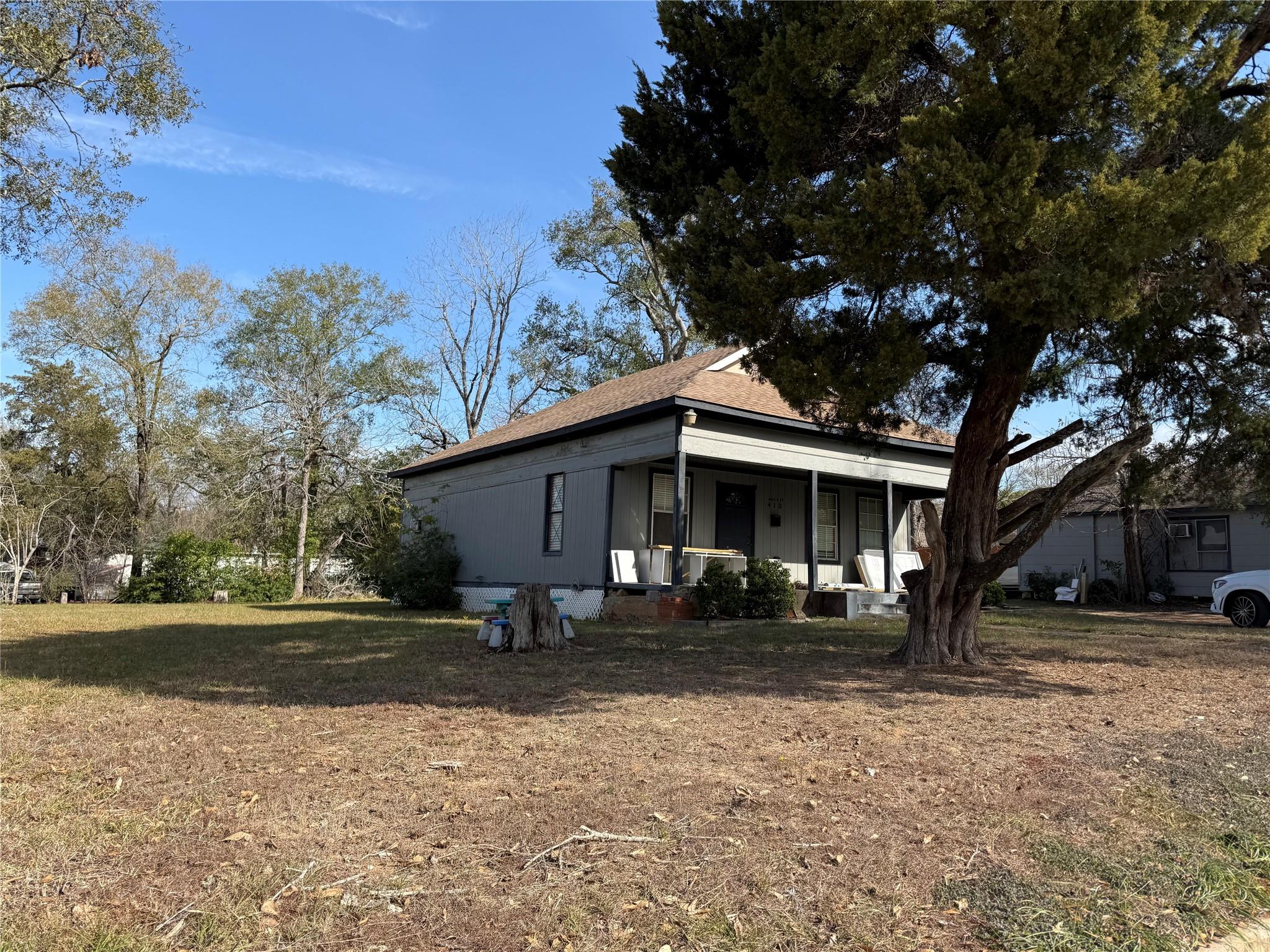 412 Waco Street