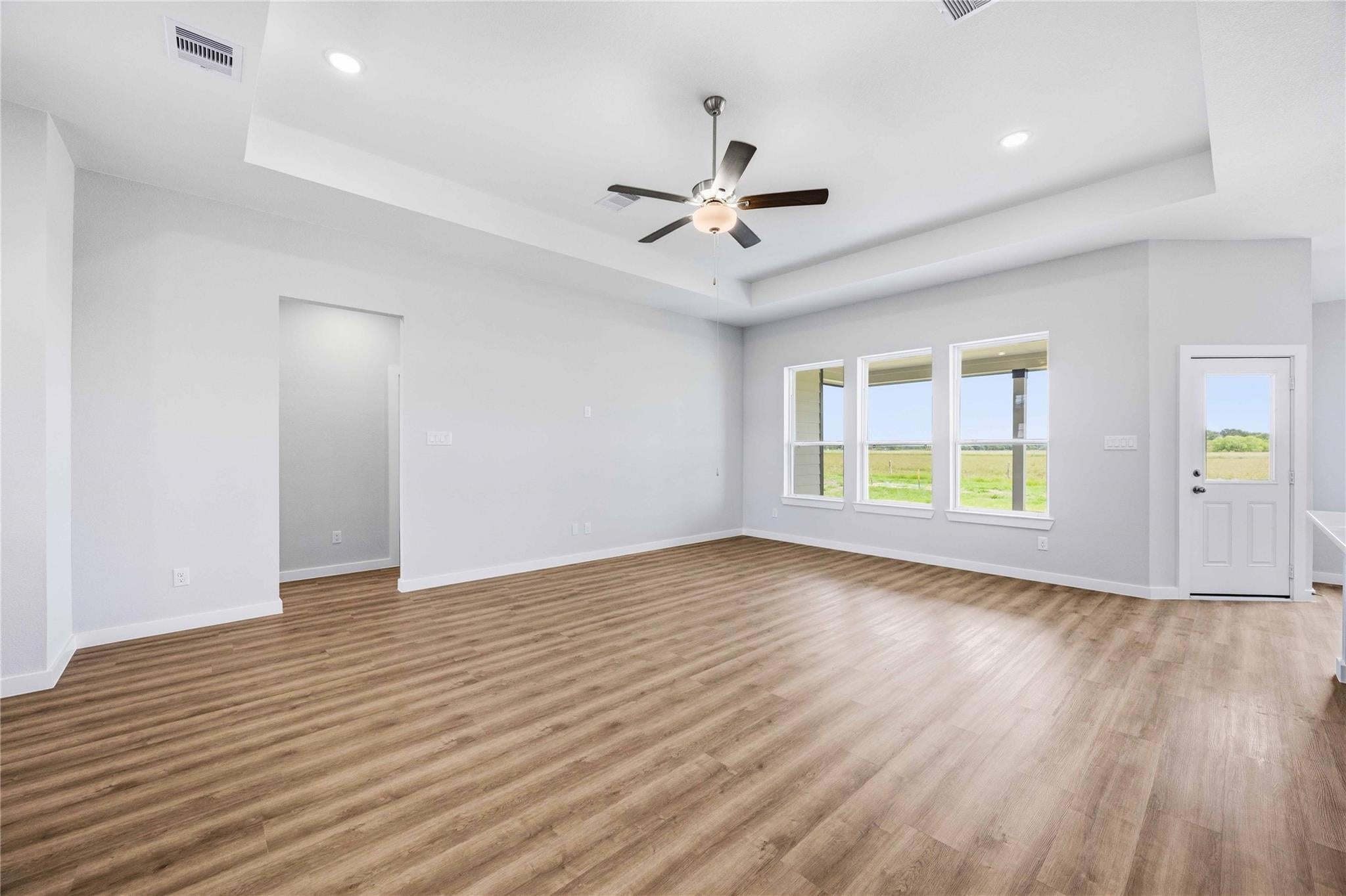 6903 Pelican Lane