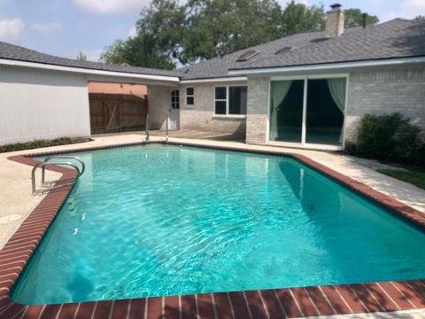 Photo of 8819 Covent Garden Street, Houston, TX 77031 (MLS # 58243224)