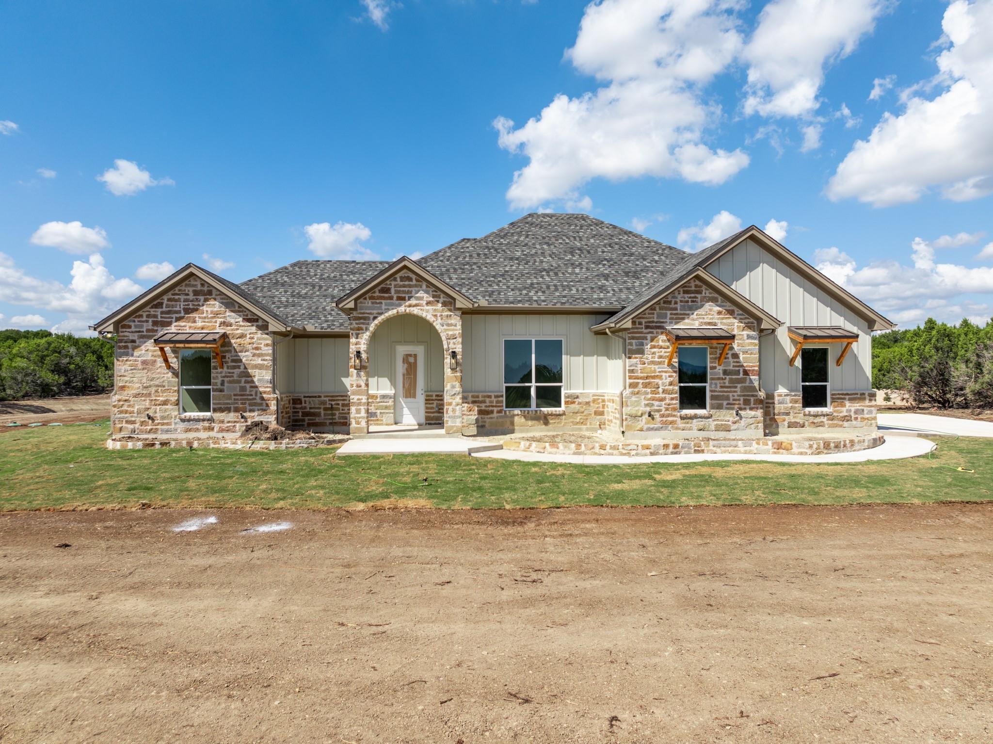 117 Cedar Bluff Loop