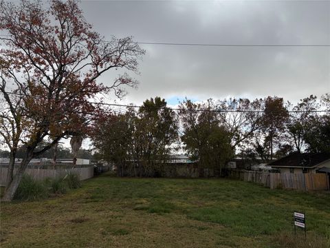 Photo of 1523 Second, League City, TX 77573 (MLS # 69595592)