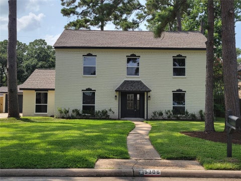 Photo of 5306 Green Springs Drive, Houston, TX 77066 (MLS # 66604077)