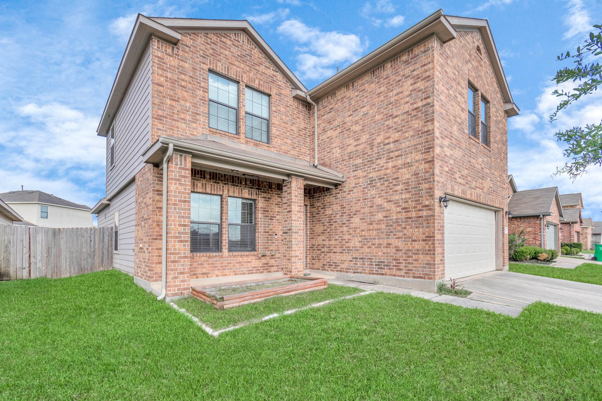 5635 Round Robin Drive