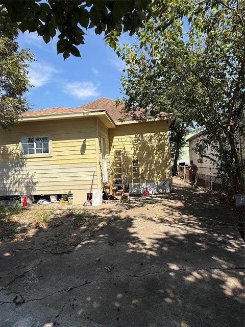 Photo of 3812 Rotman Street, Houston, TX 77003 (MLS # 2986978)