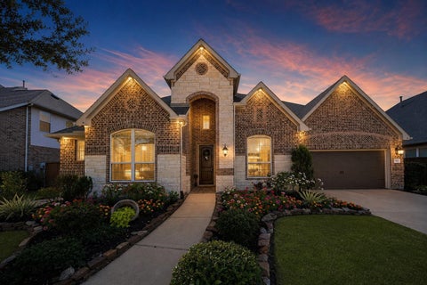 Homes For Sale - 17307 Pentland Court<br/> Richmond, TX 77407