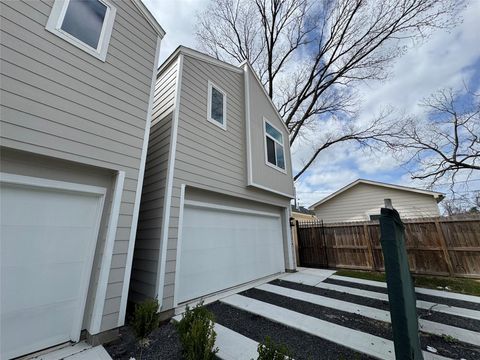 Photo of 3226 Drew Street, Houston, TX 77004 (MLS # 11389823)