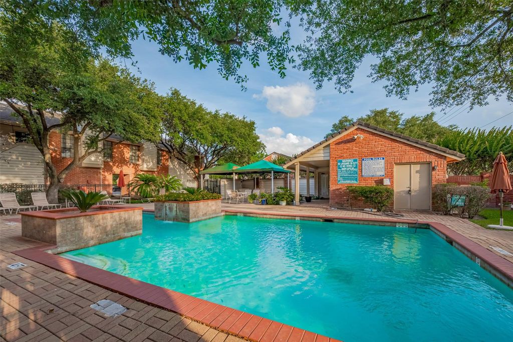 Photo of 2211 S Kirkwood Road #19, Houston, TX 77077 (MLS # 10239719)