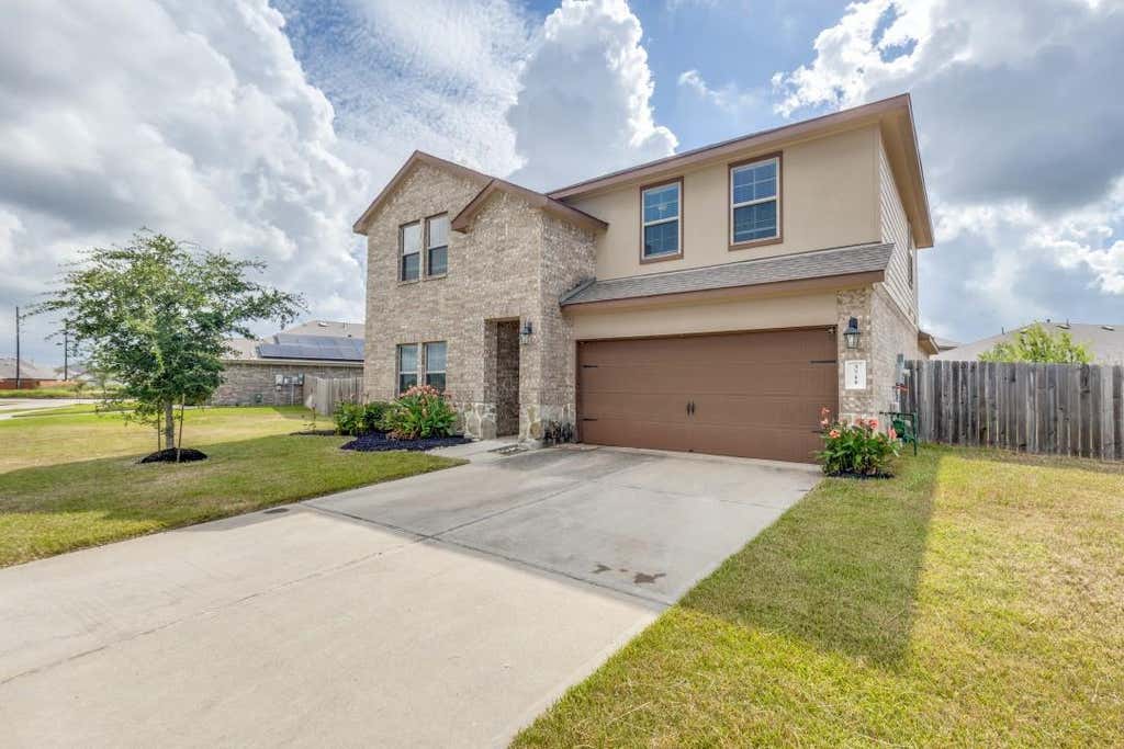 Photo of 3711 Canyon Shore Lane, Missouri City, TX 77459 (MLS # 23272662)