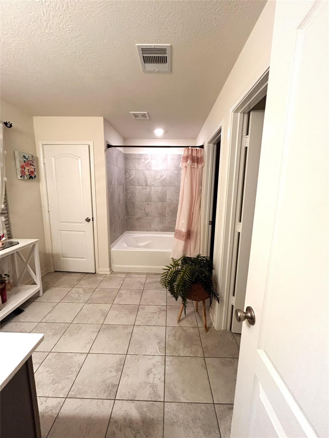 9839 Mills Field Drive