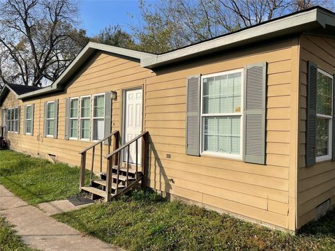 Photo of 8715 Knox Street #A, Houston, TX 77088 (MLS # 73746504)