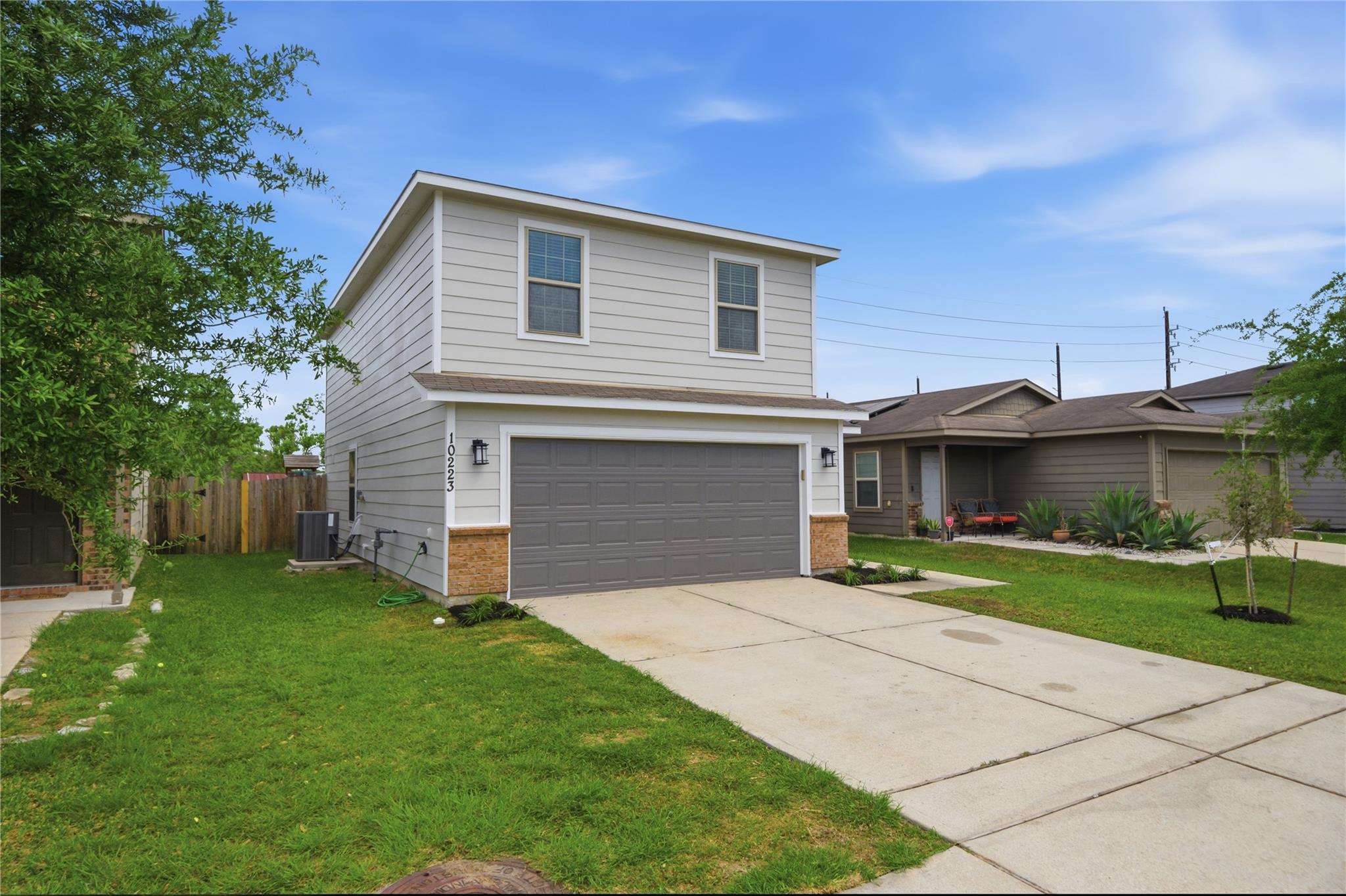 10223 Dawson Hill Lane