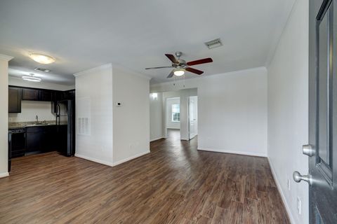Photo of 427 W 16th Street #11, Houston, TX 77008 (MLS # 38561320)