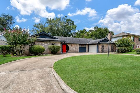 Photo of 2910 Cypress Point Drive, Missouri City, TX 77459 (MLS # 8653629) Photo of 2910 Cypress Point Drive, Missouri City, TX 77459 (MLS # 8653629)