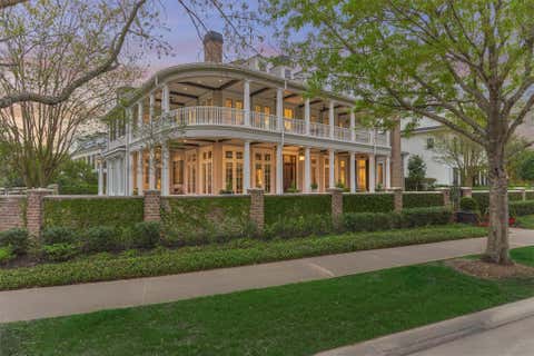 Photo of 22 E Shore Drive, The Woodlands, TX 77380 (MLS # 26864343)