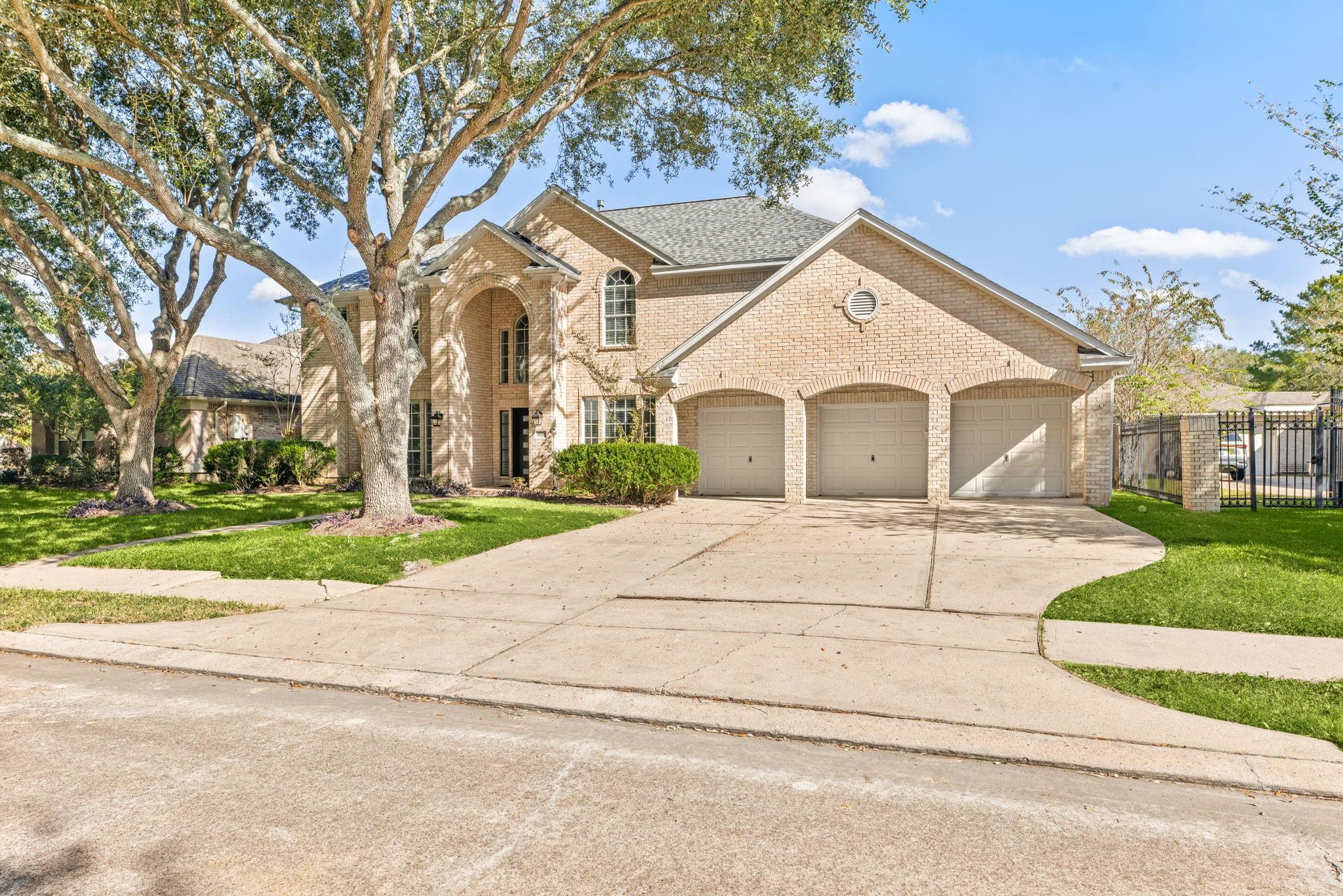 14910 Lake Woodbridge Court