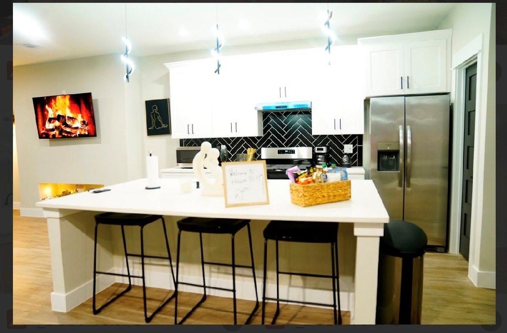 Photo of 8119 Venus Street #B, Houston, TX 77088 (MLS # 53503987)