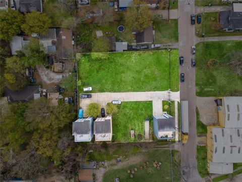 Photo of 0 Eichwurzel All Lane, Houston, TX 77009 (MLS # 91070271)