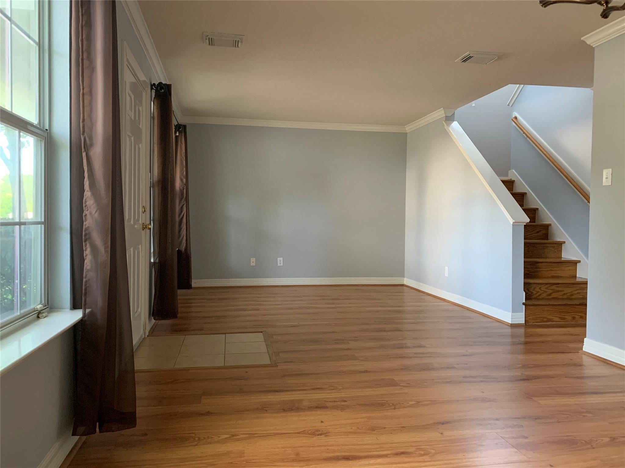 3923 Carriage Park Row