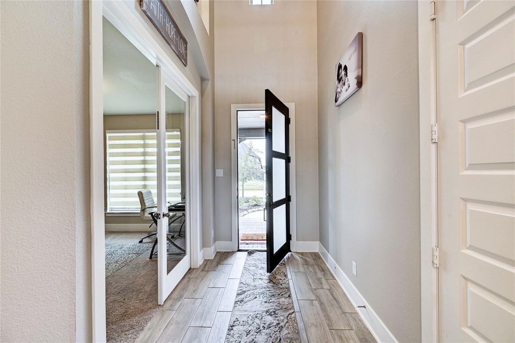 Photo of 5006 Albany Shores Lane, Fulshear, TX 77441 (MLS # 40469903)