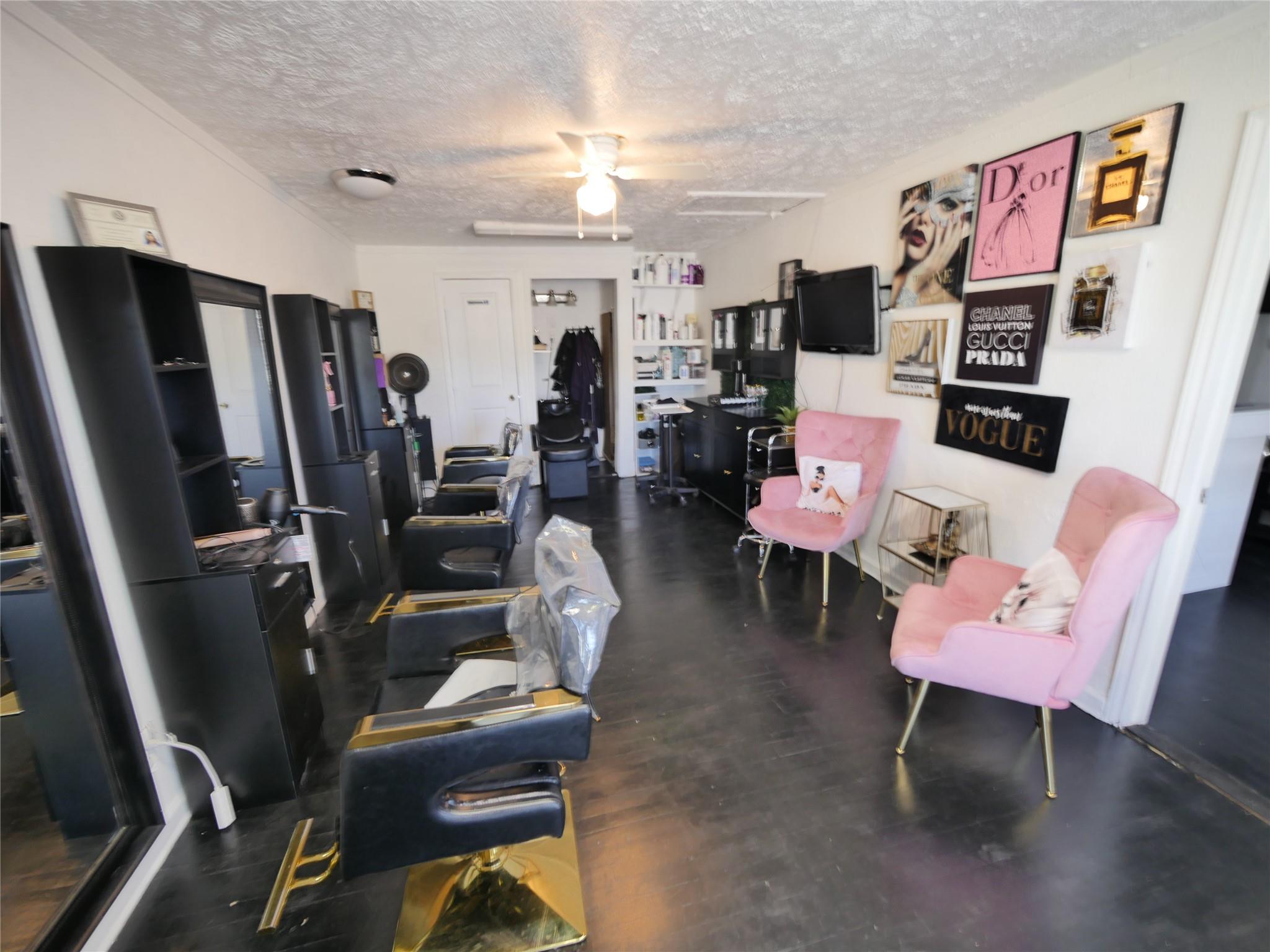 2205 Strawberry Road