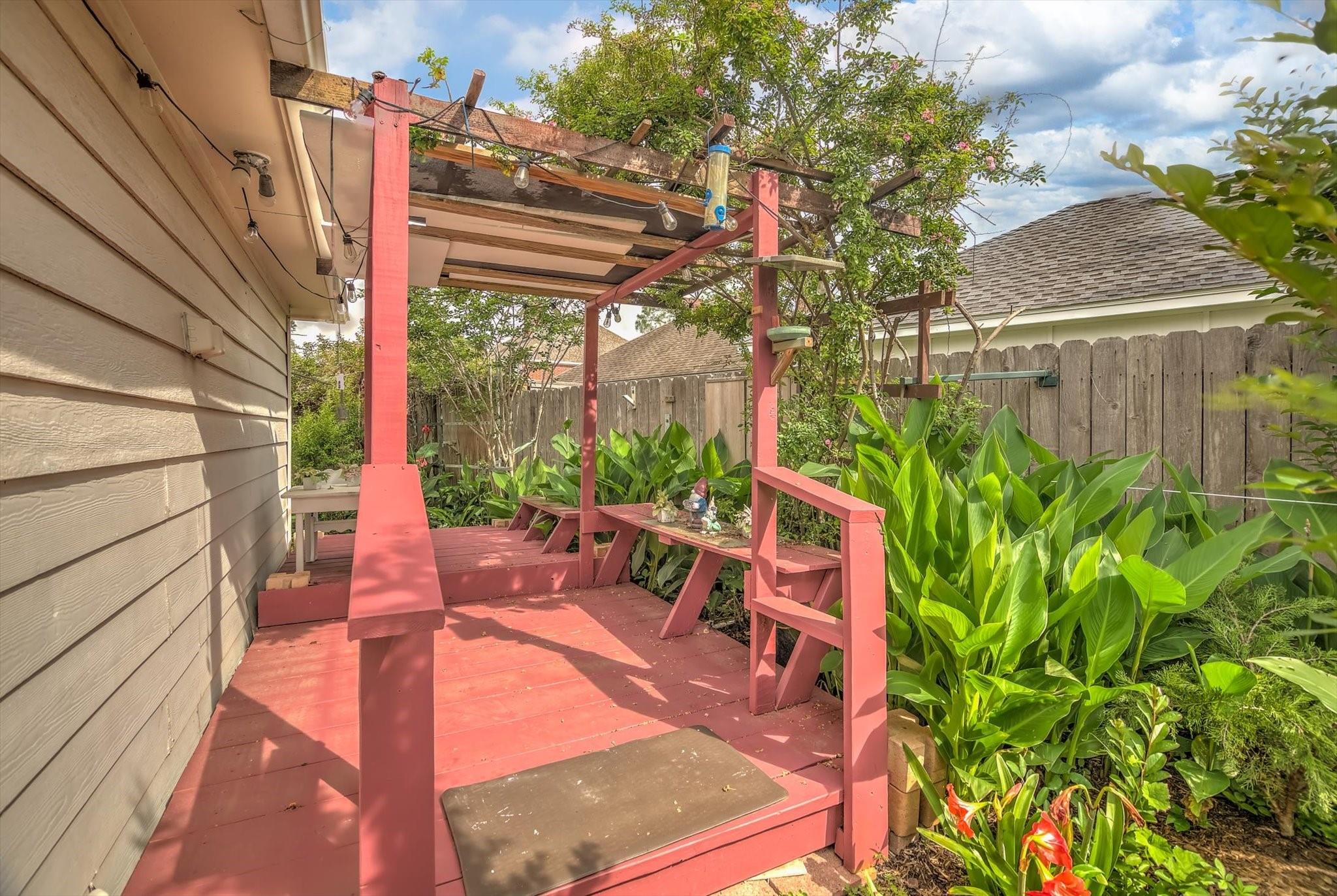 20818 Autumn Redwood Way