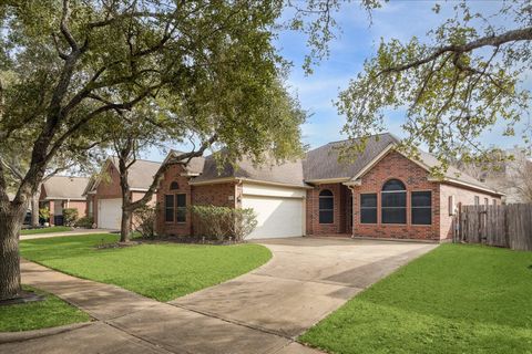 Photo of 119 Lissa Lane, Sugar Land, TX 77479 (MLS # 69869924)