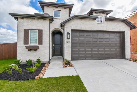 Homes For Sale - 5115 Murillo Drive<br/> Iowa Colony, TX 77583