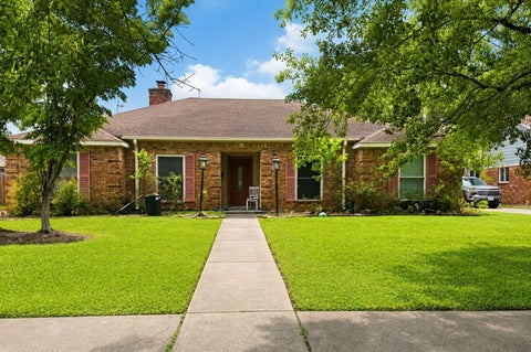 Photo of 423 Woodvine Drive, El Lago, TX 77586 (MLS # 44018534)