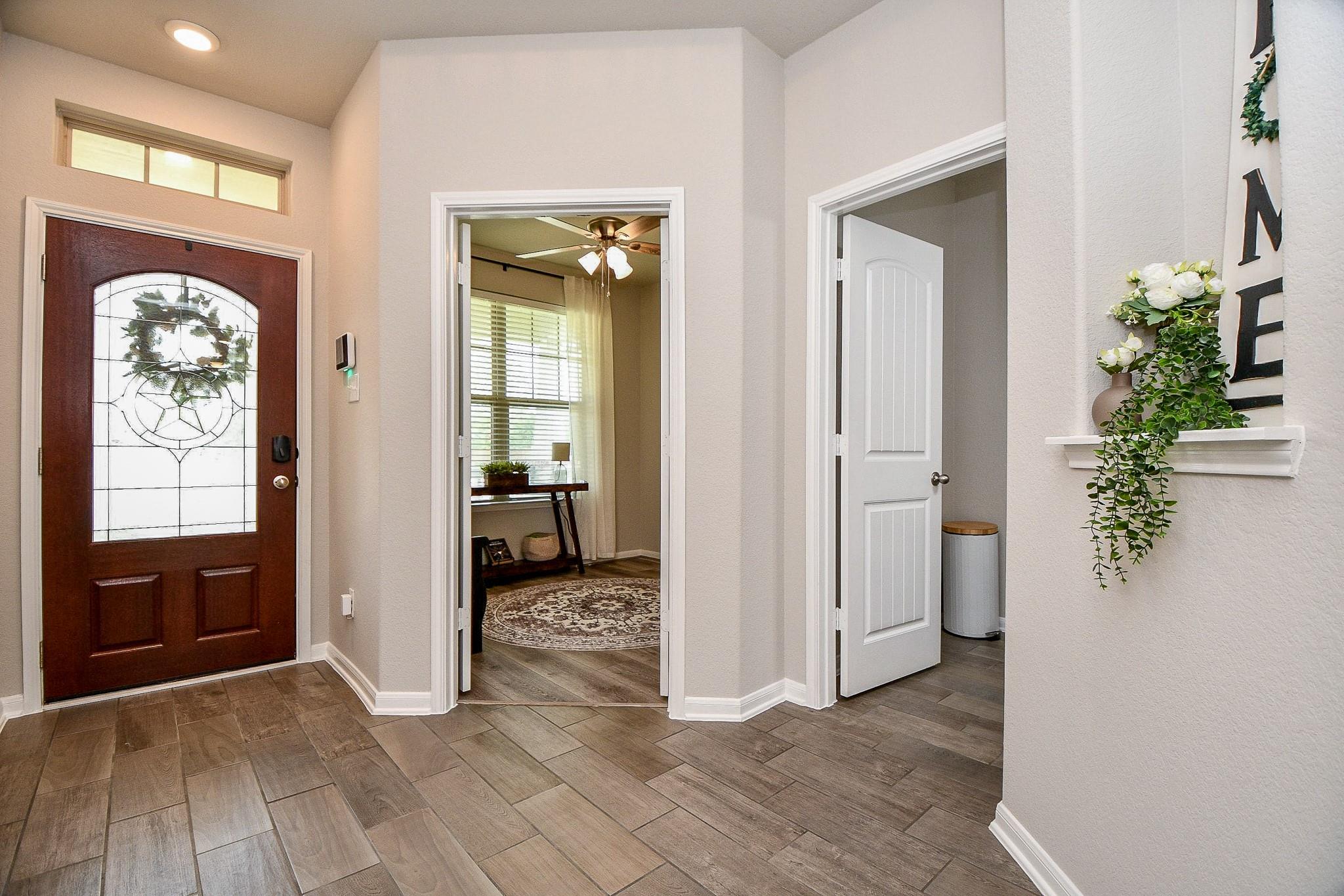 5203 Splendid Circle