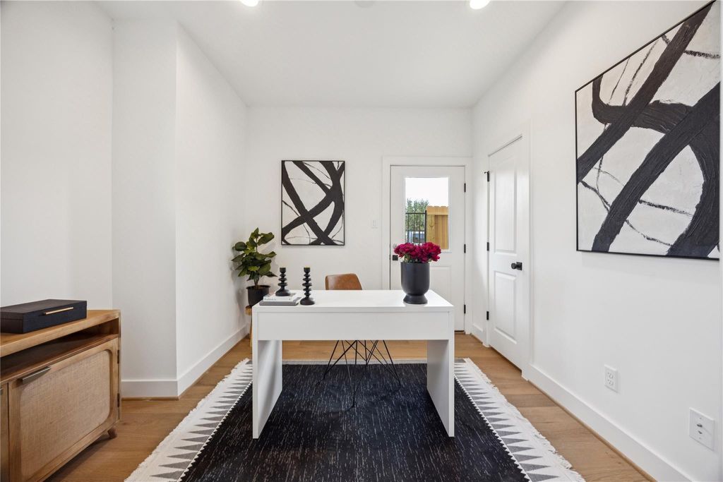 Photo of 2806 Mills Street, Houston, TX 77026 (MLS # 58017387)