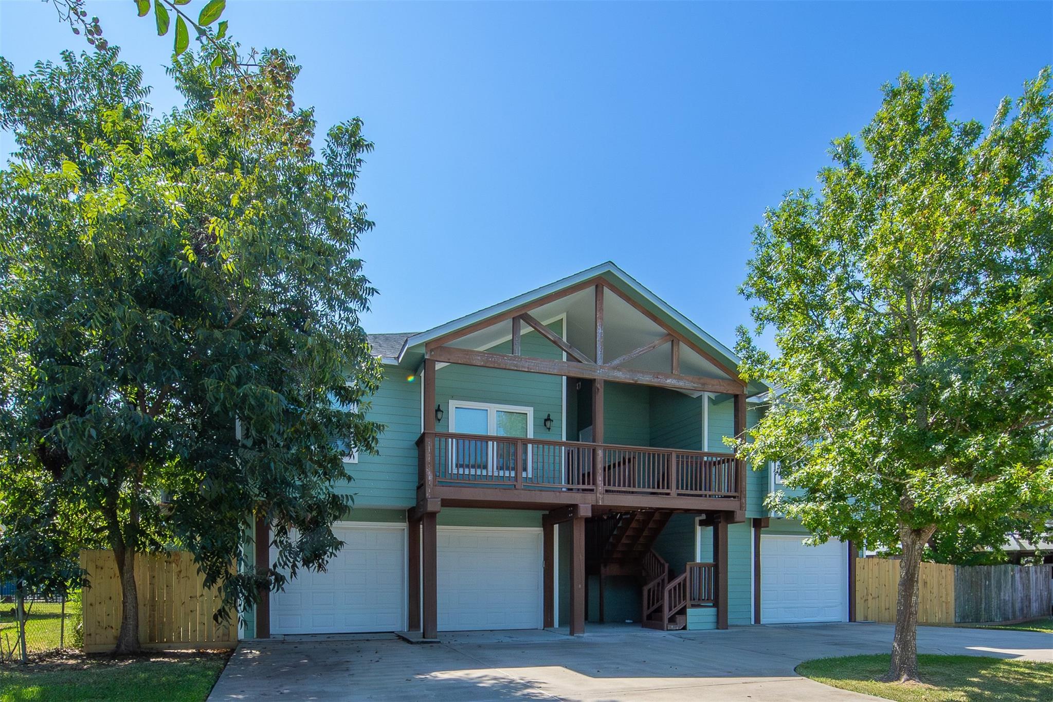 2205 Rimrock Street